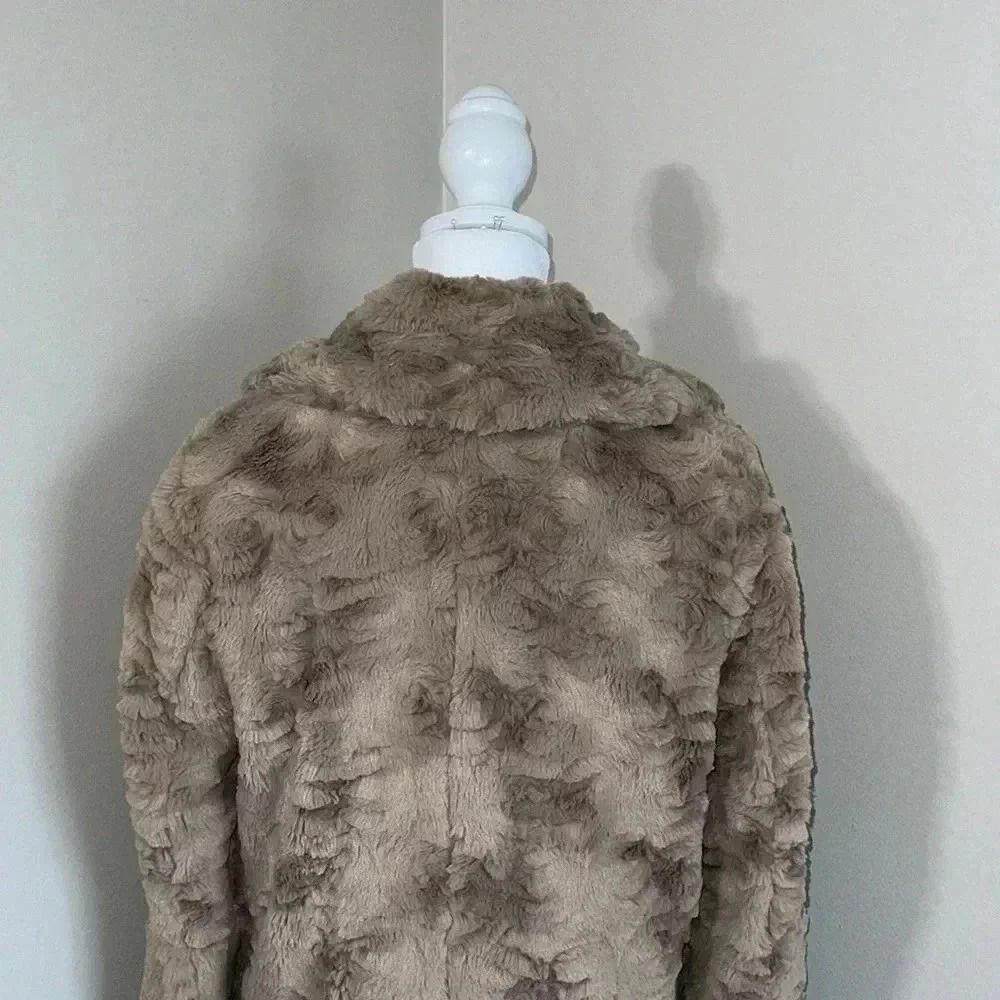 Kenneth Cole Women's Brown Notch Collar Faux Fur Coat​​ - Picture 10 of 16